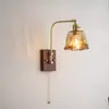 Lámpara de noche estilo nórdico japonés estilo medieval latón nogal cerámica casa de huéspedes atmósfera artística retro lámpara de pared