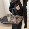 Moda de Comercio Exterior Transfronterizo Estampado de Leopardo Popular Bolso de Mano 2025 Nuevo Bolso Tote de Viaje de Gran Capacidad Tendencia