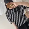 Camiseta Listrada Preto e Branco Estilo Cross-Border para Mulheres, Manga Curta, Nova Tendência Verão 2026 Versão Coreana, Camiseta Solta, Top Básico Gola Redonda