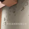 Sala de estar y dormitorio de estilo chino Iluminación decorativa de lujo ligero TV Tallado en cuero floral Pared de imagen del vestíbulo del hotel club
