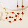 Acero de Titanio No se Desvanece Flor de Cuatro Hojas Doble Cara Set Collar para Mujer, Moderno y Elegante, Cadena Clavicular de Lujo Ligero Celebridad de Internet Pulsera Venta al por Mayor