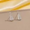 Pendientes de cobre con incrustaciones de diamantes, los más vendidos transfronterizos europeos y americanos, pendientes de botón exquisitos y únicos de celebridad de internet retro para mujer, versátiles y de alta gama