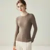 Novo suéter de lã fina de corte justo com gola redonda para mulheres, camisa base de malha de manga comprida, top versátil de cor sólida para outono e inverno