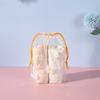 Bolsa transparente con cordón esmerilado Daisy, bolsa de embalaje para almacenamiento de ropa con bolsillo de cuerda, bolsa autosellable personalizada