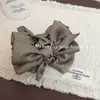 Pinza para el pelo con lazo estilo Hepburn para mujer, pasador elegante para recogidos en la nuca, versátil para el día a día, accesorio para el pelo de pinza de tiburón