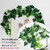 Decoração de Cachos de Uva Roxa e Verde Simulação Uvas Plásticas Falsas Folhas Verdes Videiras de Uva Videiras de Frutas Enfeites Plantas Teto