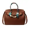 Bolso de Mano de Lujo Ligero Transfronterizo, Bolso Cruzado para Mujer, Estilo Nuevo con Hebilla de Cierre, Bolso de Hombro Versátil, Patrón de Lichi, Bolso de Mano de Alta Gama para el Trabajo