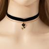 Novo em estoque Retro Girl Choker Love Golden Chain Terms Colar de Veludo Pingente Colar Clavícula Corrente Pescoço