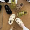 Pantuflas esponjosas de suela gruesa con decoración de perlas para mujer, nuevo estilo otoño/invierno 2026, destalonadas, forradas de felpa, cálidas y cómodas para usar en exteriores