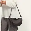 Bolso de Mujer 2026 Nuevo Modelo Otoño Invierno Bolso de Hombro Único Bolso Cruzado Bolso Pequeño Bolso Tejido Simple para Viajar