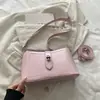 Estilo transfronteiriço, simples e versátil, bolsa de ombro única para axila 2026, bolsa de ombro cruzado moderna para o dia a dia, bolsa de ombro cruzado de luxo leve para mulheres