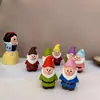 Fabricante de Tallas de Madera de Blancanieves al por Mayor Tallas de Madera Lindas de Personajes de Cuentos de Hadas, Tallas de Madera Pintadas de los Siete Enanitos