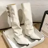 Elegantes botas altas de punta con tacón de cuña estilo coreano para mujer, botas de jinete, nuevas botas de moda para otoño e invierno 2026 que aumentan la altura para la pierna del pantalón