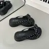Chanclas de plataforma con lazo de lunares para mujer 2026 verano estilo coreano versátiles para personas bajas que alargan sandalias de una tira sandalias de playa