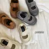 Zapatos de Algodón Nuevos de Invierno 2022 para Niños Estilo Coreano Zapatos para Niños con Velcro Suela Suave Zapatos Calientes para Bebé Dropshipping