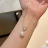 Novo Colar de Pérolas para Mulheres Versátil Design de Nicho High-End Luxo Leve Corrente para Clavícula Estilo Simples Minimalista Pingente Moda