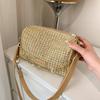 Bolsa Pequena Tendência para Mulheres Verão 2026 Novo Estilo Bolsa Transversal Tecida com Corrente Bolsa Almofada Tecida de Ombro Único Grande Capacidade