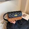 Bolso Cuadrado Pequeño Retro Transfronterizo de Moda para Mujer 2026 Nuevo Modelo Bolso de Hombro Acolchado Bordado Bolso Cruzado de Nicho Súper Popular