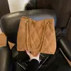 Bolso Tote de Gamuza para Mujer 2026 Estilo Nuevo Lujo Ligero Nicho Gama Alta Gran Capacidad Acolchado con Cadena Bolso Cruzado