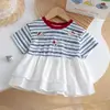 Camiseta de Verano a Rayas para Niñas Estilo Coreano Moderna Dobladillo Fruncido Manga Corta para Niños Pequeños y Niños de Preescolar