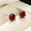 Pendientes de botón de plata esterlina S925 para mujer, pendientes de estilo dulce japonés y coreano en stock, al por mayor, pendientes de tres garras de circonita roja de 1 quilate para mujer
