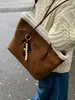 Bolso de Axila de Alta Gama Retro para Mujer Invierno 2025 Nuevo Bolso Tote de Gamuza Gran Capacidad Bolso de Hombro Único de Felpa