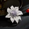 Atractivo Broche de Flor de Circonita Morada Soñadora para Industria Pesada Hebilla de Pin Nuevo para Abrigo de Otoño e Invierno Corsage Exquisito para Cena