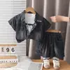 Conjunto Jeans de Verão para Meninos 2026 Novo Crianças Maiores Verão Jeans Manga Curta Tendência Bonito Fashion Manga Curta Atacado