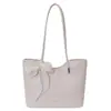 Bolsa Tote Estrella de Nicho de Alta Apariencia para Mujer 2026 Nuevo Estilo Bufanda de Seda Moda Casual Trabajo Viaje Hombro Bolso de Mano
