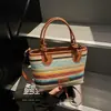 Bolsa Pequena Tecida Estilo Casual de Praia para Mulheres 2025 Nova Bolsa de Ombro Transversal de Verão Cesta Balde Bolsa de Palha
