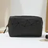 Celebridade da Internet Estilo Ins Geométrico Acolchoado Preto Bolsa de Maquiagem Feminina Simples Portátil Necessaire Cosméticos Bolsa para Cosméticos