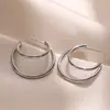 Brincos Geométricos de Design Nicho High-End Estilo Metal Europeu e Americano Aogu para Mulheres Moda Ins Versátil Elegante Novos