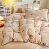Ins Outono/Inverno Leite Fleece Renda Conjunto de Quatro Peças Capa de Edredom de Flanela Lençol de Cama Conjunto de Cama Quente de Fleece de Coral