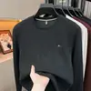 Moletom espesso com camada de ar para homens, novo modelo outono 2026, gola redonda casual com jacquard de padrão escuro, camiseta básica confortável