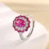 2024 Nueva Joyería Huabi Base de Cobre Chapado en Oro Corindón Rojo Simulado Ovalado Piedra Principal 6*8 Venta al por Mayor