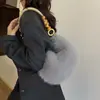 Bolsa Pequena Peluda de Mão para Mulheres 2025 Nova Tendência Fashionável para o Dia a Dia Bolsa Nuvem de Axila Outono e Inverno Versátil Bolsa de Axila