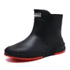 Botas de chuva estilo coreano de cano médio para homens e mulheres, antiderrapantes, impermeáveis, botas de chuva da moda, forradas com fleece, sapatos de borracha quentes, sapatos de água de cano curto, sapatos fáceis de calçar, transfronteiriços