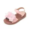 Sandálias Estilo Princesa para Meninas Malha Flor com Strass Velcro Outdoor Banquete Solado Macio Antiderrapante Sapatos para Meninas