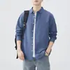 Camisa de manga larga de tela Oxford para hombre, ropa de otoño de alta gama para hombre, chaqueta casual versátil estilo japonés 2026 al por mayor