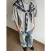 Camiseta Masculina de Verão com Laço Xadrez Americano Manga Curta Design Solto Senso de Estilo Nicho Senso de Alto Padrão Top Masculino de Meia Manga