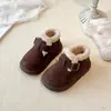 Zapatos de moda para niñas estilo Birkenstock con forro de felpa, nueva colección de invierno 2026, zapatos de algodón para bebé con forro de felpa, botas de nieve versátiles y cálidas