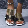 Sandálias de verão da moda feminina, com sola grossa, simples, versáteis, de alta qualidade, estilo novo, casuais, estilosas, para mães, exportação transfronteiriça