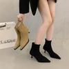 Botas Curtas Femininas Suede Khaki Bico Fino Salto Alto Estilo Francês 2025 Novas Botas Outono e Inverno Estilo Coreano Botas Pequenas Cor Nude