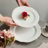 Em estoque prato de cerâmica branco puro com relevo de renda retrô francês prato de sobremesa ocidental prato de café da manhã casa com aparência sofisticada