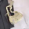2025 Nuevo Bolso Cruzado de Hombro Único, Elegante y de Moda, Color Sólido Fresco, Pequeño Cuadrado, Texturizado, para Debajo del Brazo