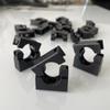 AD21.2 Soporte de Fijación de Nylon PA Negro con Tubo Corrugado Conectado con Cubierta