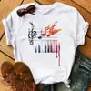 Camiseta Sencilla para Mujer con Estampado de Mariposas Florales Coloridas Plumas Manga Corta