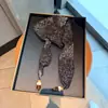 Bufanda Triangular, Bufanda de Seda, Pañuelo para la Cabeza para Mujer, con Decoración de Cuentas, Cinturón para la Cintura, Bufanda Decorativa Versátil, Bufanda para el Cuello, Chal, Protector de Cuello, Bufanda de Seda