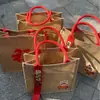 Bolsa de Lona Impermeable Engrosada con Logo Personalizado Bolso Promocional para Reunión Anual Estilo Chino Gran Capacidad Bolsa de Lona