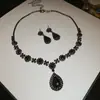 Aretes Cuadrados con Incrustaciones de Diamantes, Collar, Retro, Elegante, Exquisito, Cadena de Clavícula a la Moda, Lujo Ligero, Set de Joyería de Alta Gama
